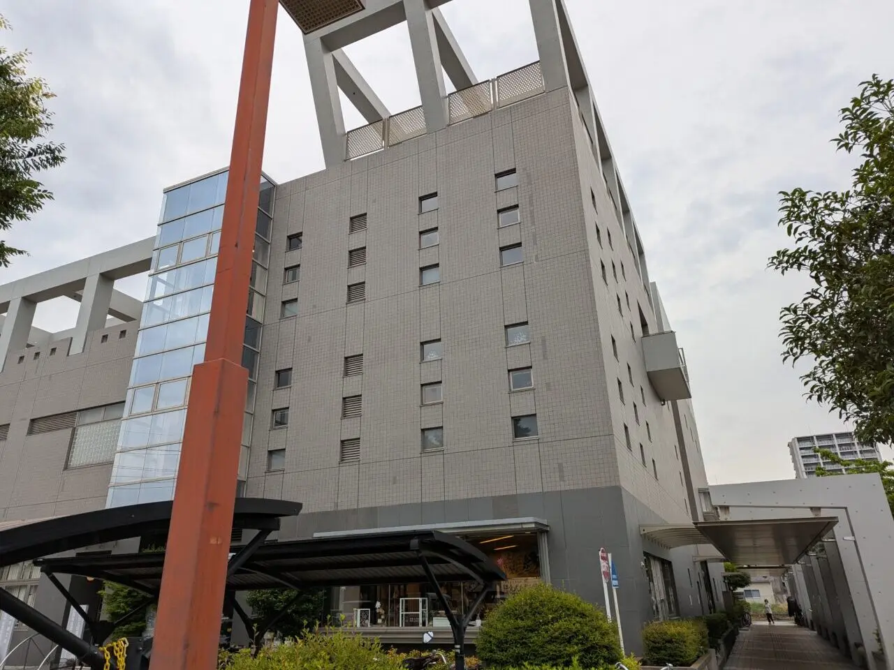 朝霞市産業文化センターの外観