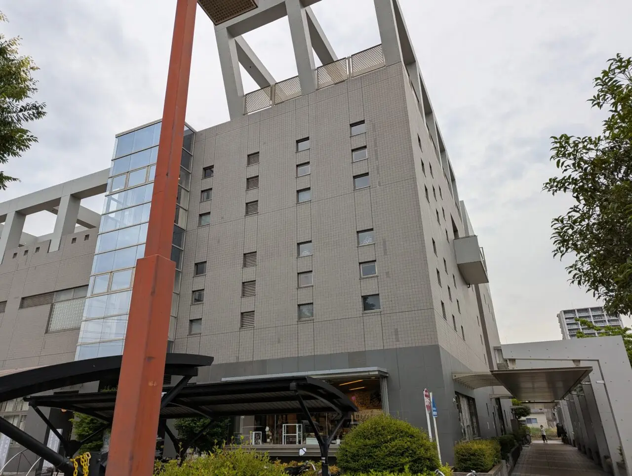 朝霞市産業文化センターの外観