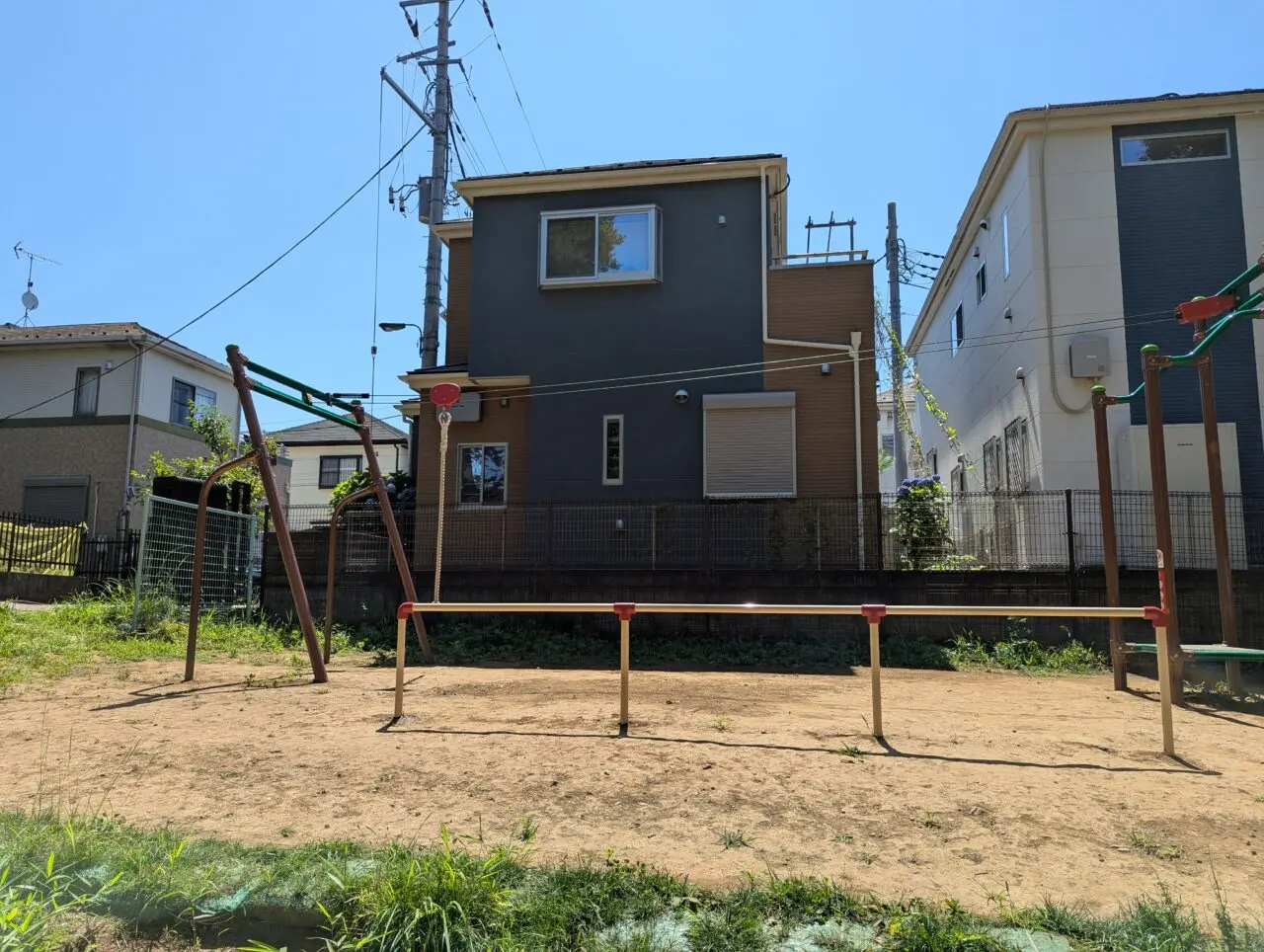 朝霞市溝沼にある滝の根公園のターザンロープ