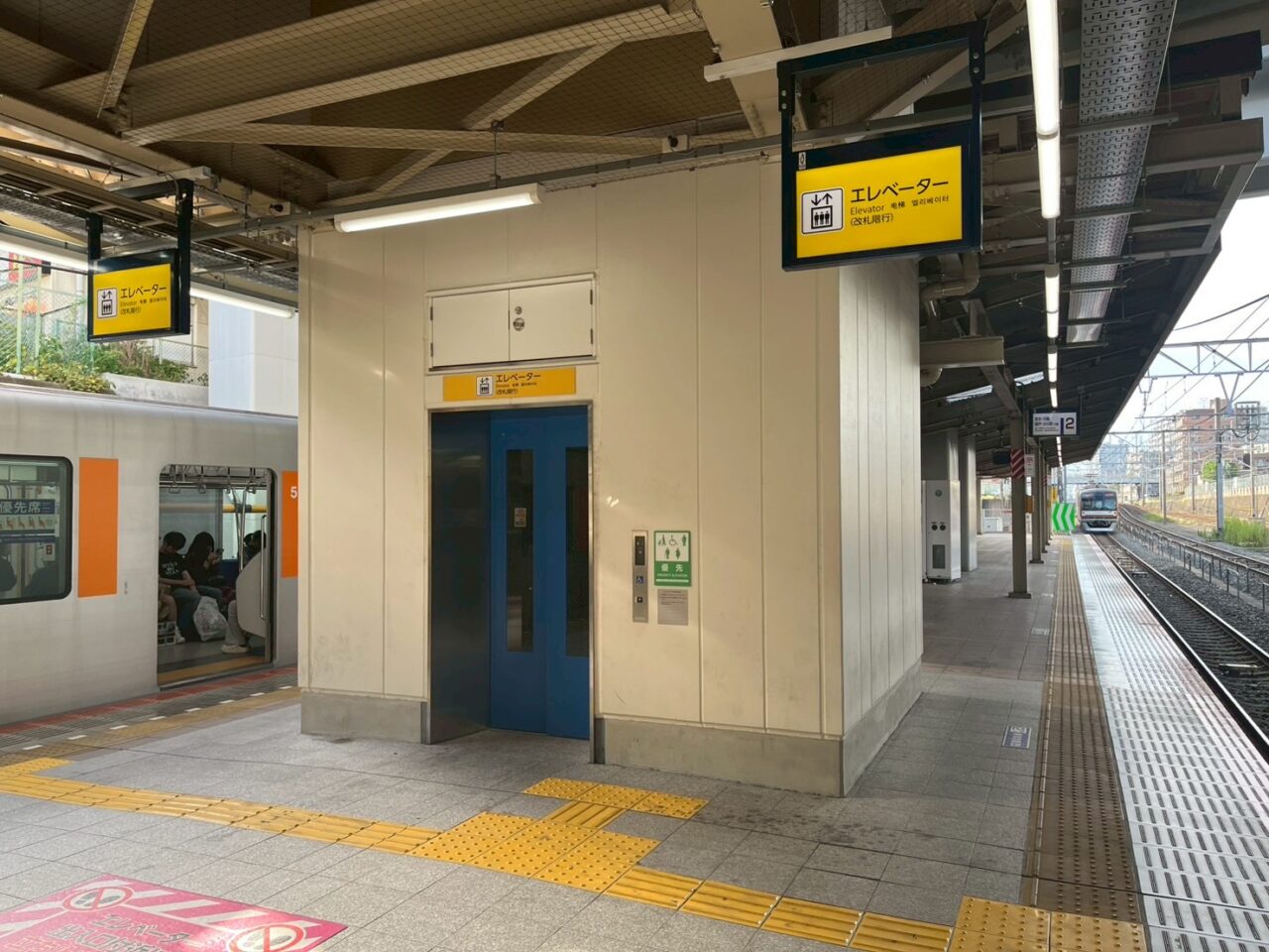東武東上線朝霞台駅の下りホームのエレベーター