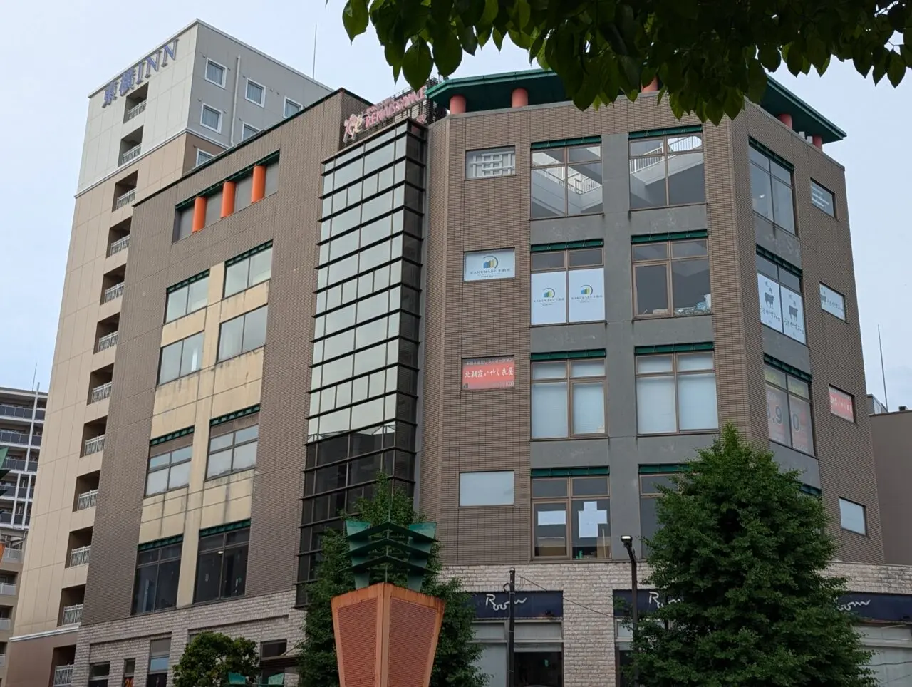 美容室Room北朝霞店が入っていたころのJR北朝霞駅前のビル