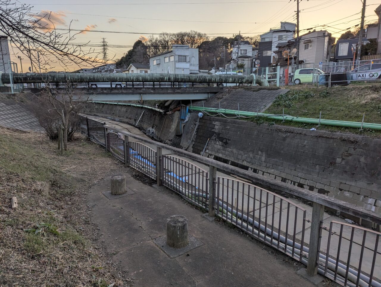 赤池親水公園より上流部の橋周辺