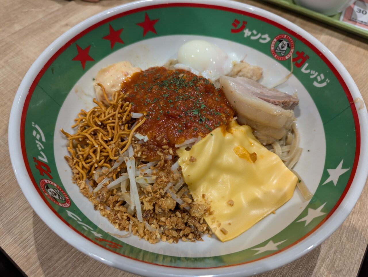 ジャンクカレッジの松屋コラボのうまトマまぜそば